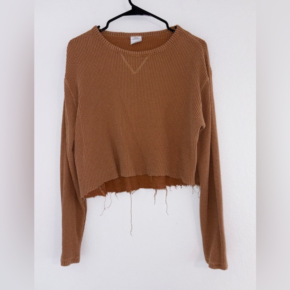 Urban Outfitters Waffle Knit Cropped Longsleeve Henley - Picture 6 of 10